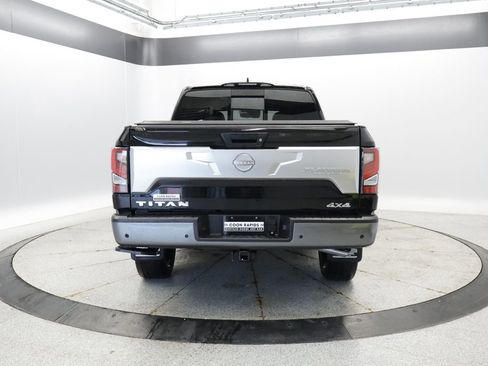 Used 2024 Nissan Titan Platinum Reserve w/ Moonroof Package AWD/4WD image 4