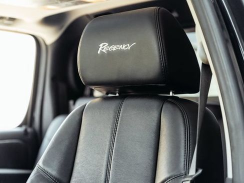 Used 2007 Chevrolet Avalanche LT RWD image 2