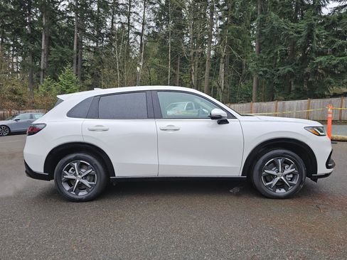 New 2025 Honda HR-V EX-L image 8
