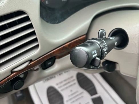 Used 2004 Chevrolet Impala LS w/ Preferred Equipment Group image 27