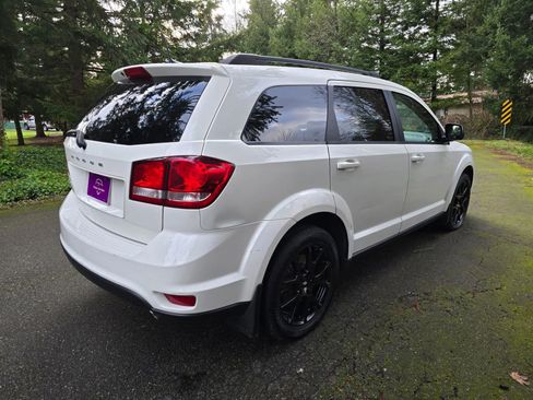 Used 2019 Dodge Journey SE w/ Premium Group image 6