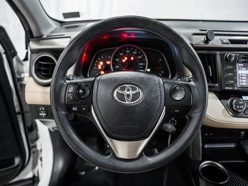Used 2015 Toyota RAV4 XLE image 26