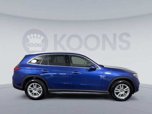 Used 2025 Mercedes-Benz GLC 300 4MATIC image 8