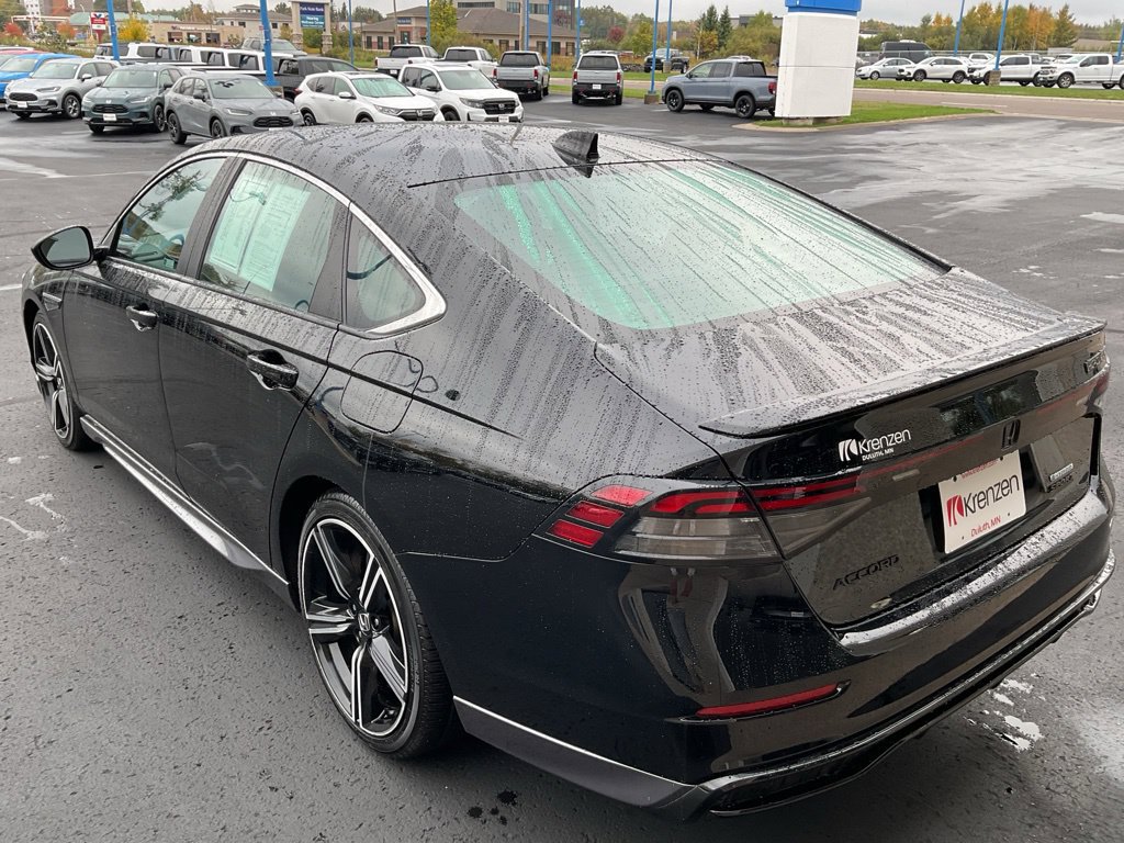 Used 2023 Honda Accord Sport image 7