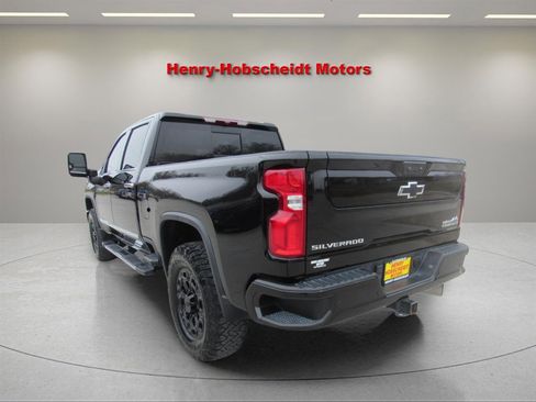 Used 2024 Chevrolet Silverado 2500 High Country image 11