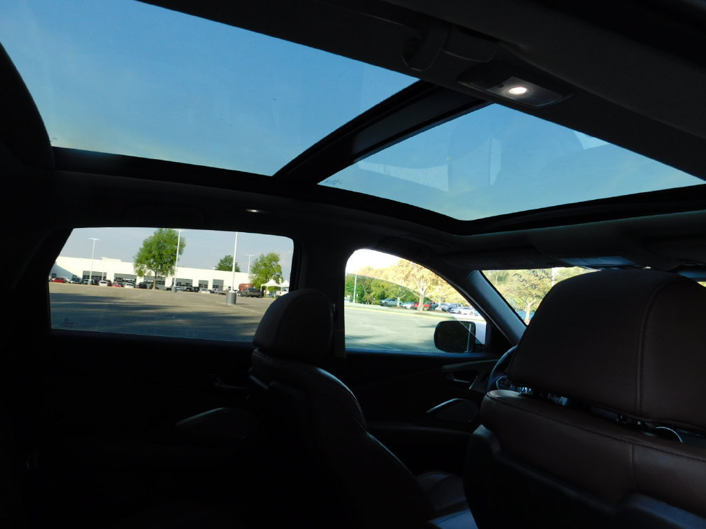 Used 2021 Acura RDX w/ Technology Package FWD image 3