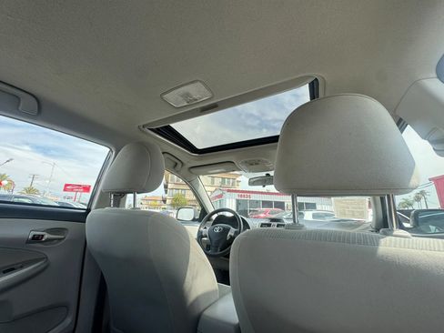 Used 2012 Toyota Corolla LE w/ Premium Pkg FWD image 25