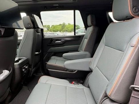New 2026 GMC Yukon AT4 w/ AT4 Premium Plus Package AWD/4WD image 17