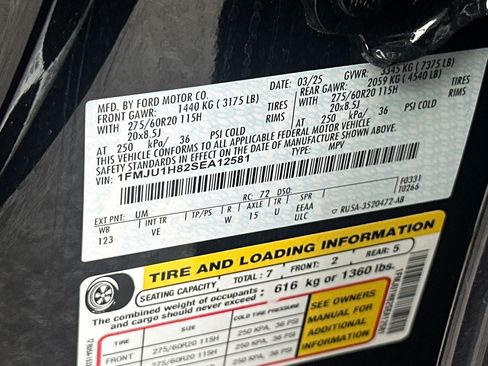Certified 2025 Ford Expedition Active RWD image 35
