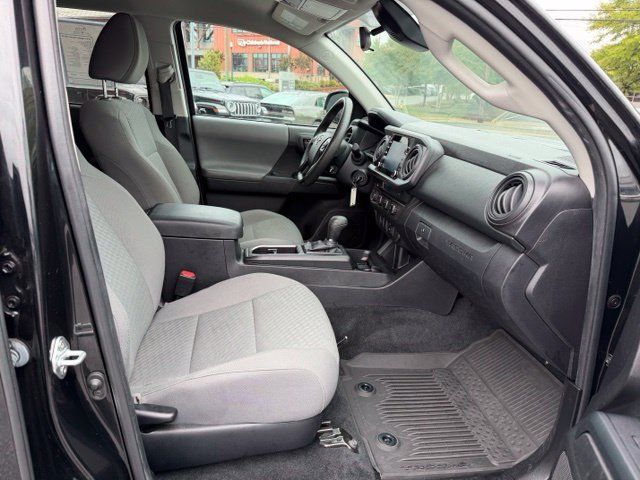 Used 2022 Toyota Tacoma SR AWD/4WD image 22
