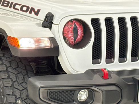 Used 2022 Jeep Wrangler Unlimited Rubicon w/ Xtreme Recon 35" Tire Package AWD/4WD image 5