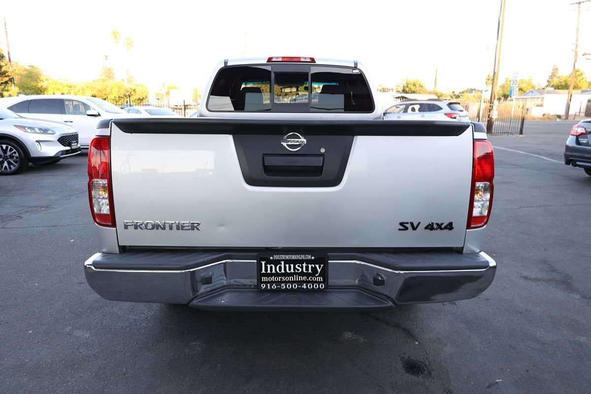 Used 2016 Nissan Frontier SV AWD/4WD image 5