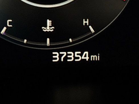 Used 2023 Kia Sorento SX image 30