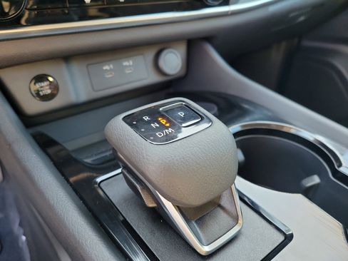 Certified 2025 Nissan Rogue S image 30