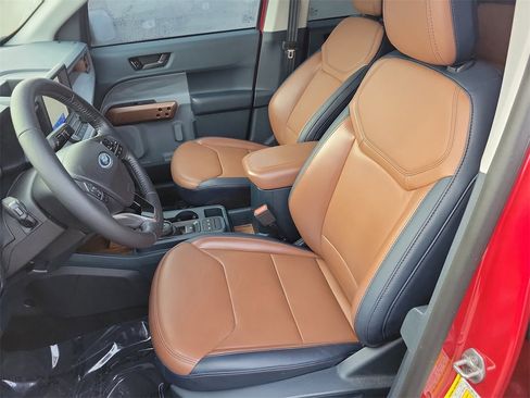 Used 2022 Ford Maverick Lariat w/ Lariat Luxury Package image 18