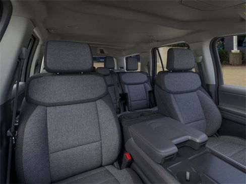 New 2025 Ford Expedition Active image 10