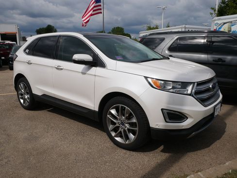 Used 2015 Ford Edge Titanium w/ Equipment Group 302A AWD/4WD image 3