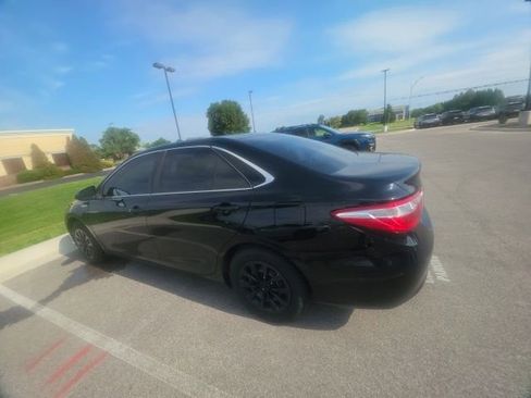 Used 2016 Toyota Camry LE FWD image 4