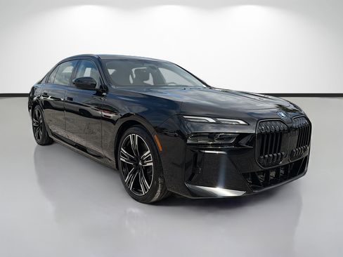 New 2026 BMW i7 xDrive60 AWD/4WD image 1