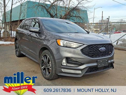 Used 2022 Ford Edge ST image 1