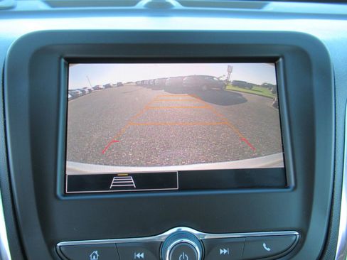 Used 2023 Chevrolet Equinox LS w/ LS Convenience Package FWD image 26
