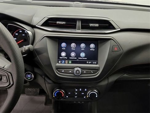Used 2022 Chevrolet TrailBlazer RS image 23