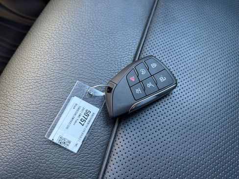 Used 2021 GMC Yukon Denali image 36