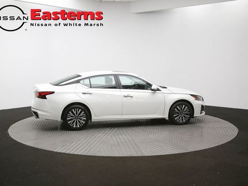 Used 2024 Nissan Altima 2.5 SV w/ SV Premium Package image 75