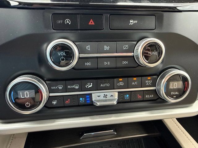Used 2024 Ford Expedition Limited AWD/4WD image 34