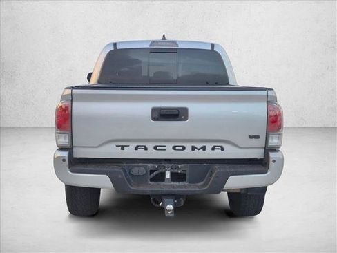 Used 2022 Toyota Tacoma TRD Sport w/ Technology Package RWD image 6