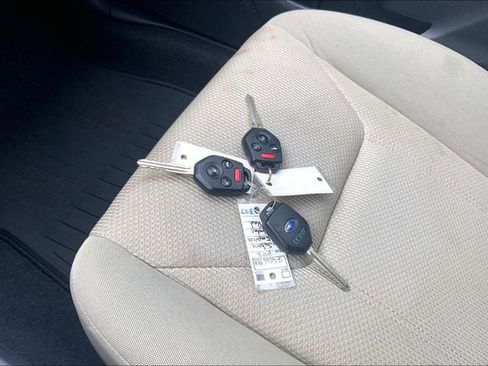 Used 2017 Subaru Impreza 2.0i image 11