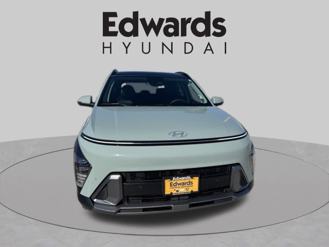 Used 2024 Hyundai Kona Limited AWD/4WD image 2