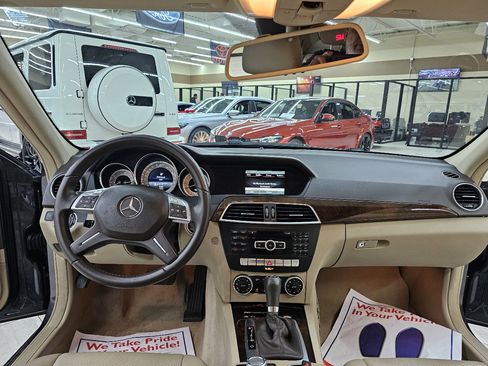 Used 2014 Mercedes-Benz C 250 Sedan w/ Premium 1 Package image 27