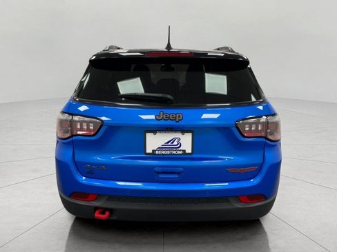 Used 2025 Jeep Compass Trailhawk AWD/4WD image 64