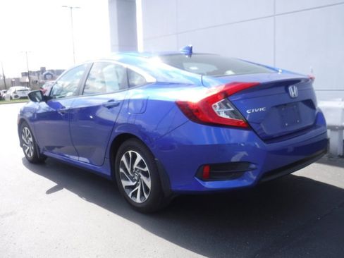 Used 2017 Honda Civic EX image 10