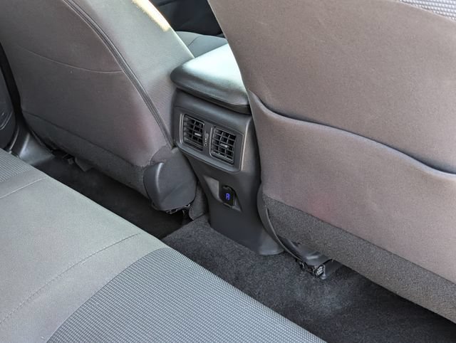 Used 2024 Toyota RAV4 LE AWD/4WD image 27