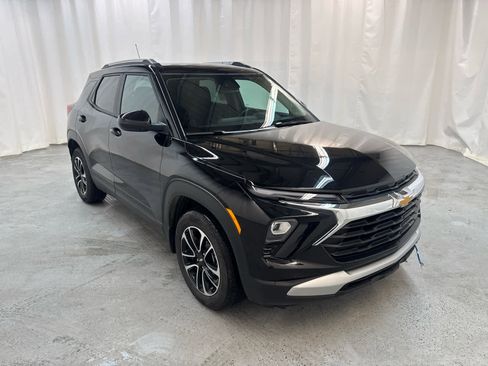 Certified 2025 Chevrolet TrailBlazer LT w/ Convenience Package image 8