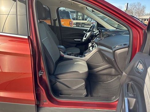 Used 2014 Ford Escape SE w/ Equipment Group 201A image 9