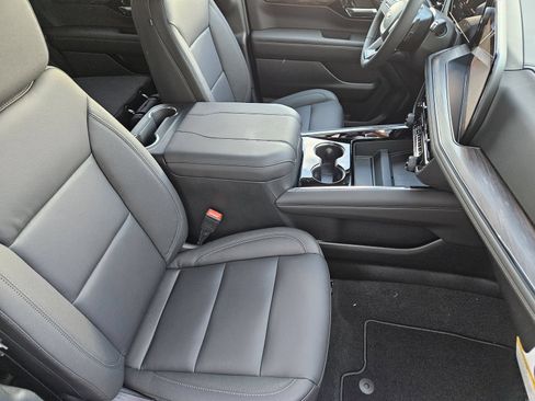 New 2026 Chevrolet Tahoe LT w/ Comfort Package RWD image 16