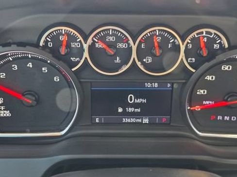 Used 2022 Chevrolet Silverado 1500 LT AWD/4WD image 18