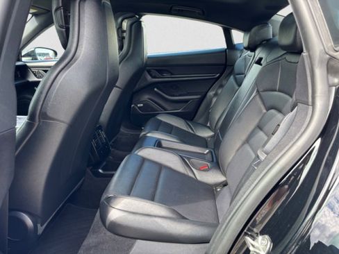 Used 2020 Porsche Taycan 4S w/ Premium Package image 18