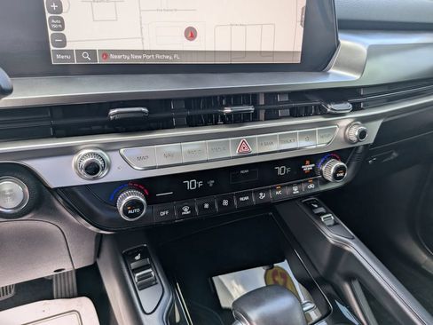 Used 2023 Kia Telluride S w/ S Sunroof Package FWD image 24