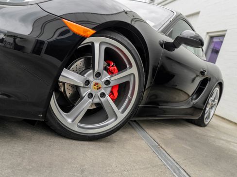 Used 2016 Porsche Cayman RWD image 4