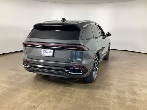 Used 2024 Lincoln Nautilus Black Label AWD/4WD image 5