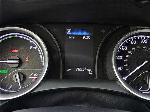 Used 2021 Toyota Camry LE image 13