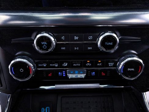 Used 2023 Ford F150 Lariat w/ Equipment Group 502A High image 30