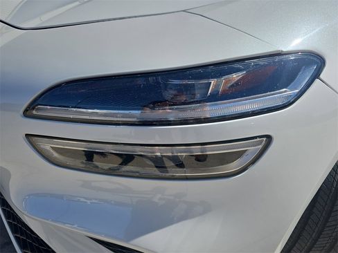 Used 2025 Genesis G70 2.5T image 30