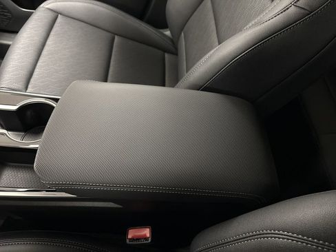 New 2026 Chevrolet Equinox LT w/ Convenience Package II AWD/4WD image 60