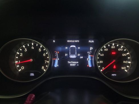 Used 2018 Jeep Compass Latitude w/ Popular Equipment Group AWD/4WD image 23