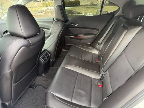 Used 2017 Acura TLX V6 SH-AWD w/ Advance Package image 10